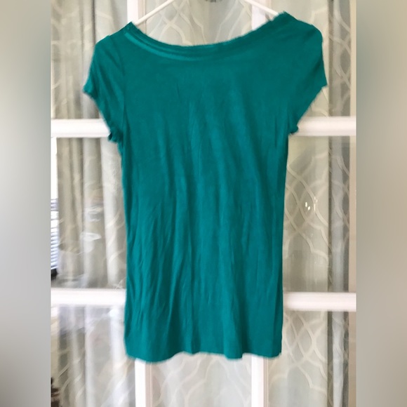 The Limited size M green satiny-collared short-sleeve shirt, high-quality - Picture 3 of 5